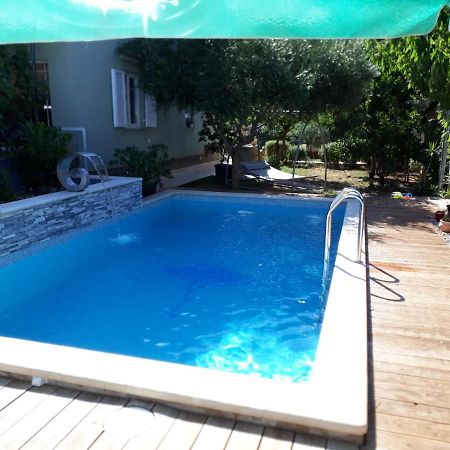 Relax Apartment Pula Bagian luar foto
