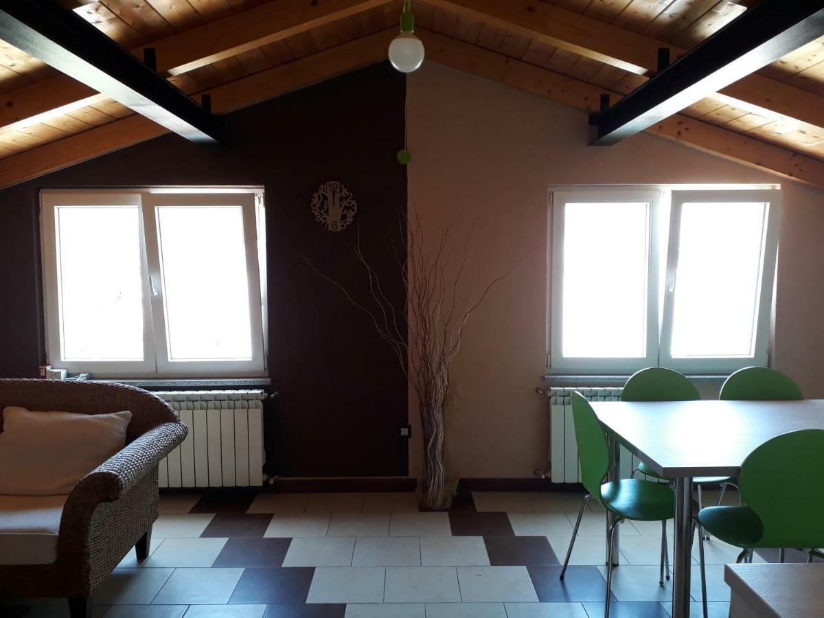 Relax Apartment Pula Bagian luar foto